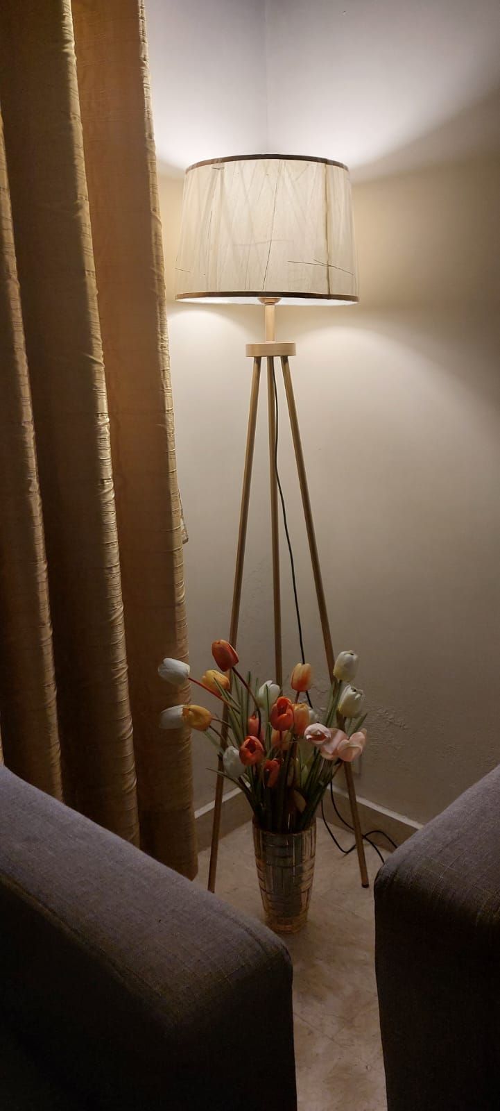 SKU : 111- Golden Tripod Floor lamp