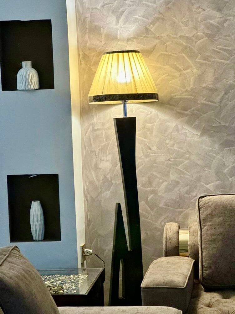 SKU : 102 - Rocket Type Floor lamp