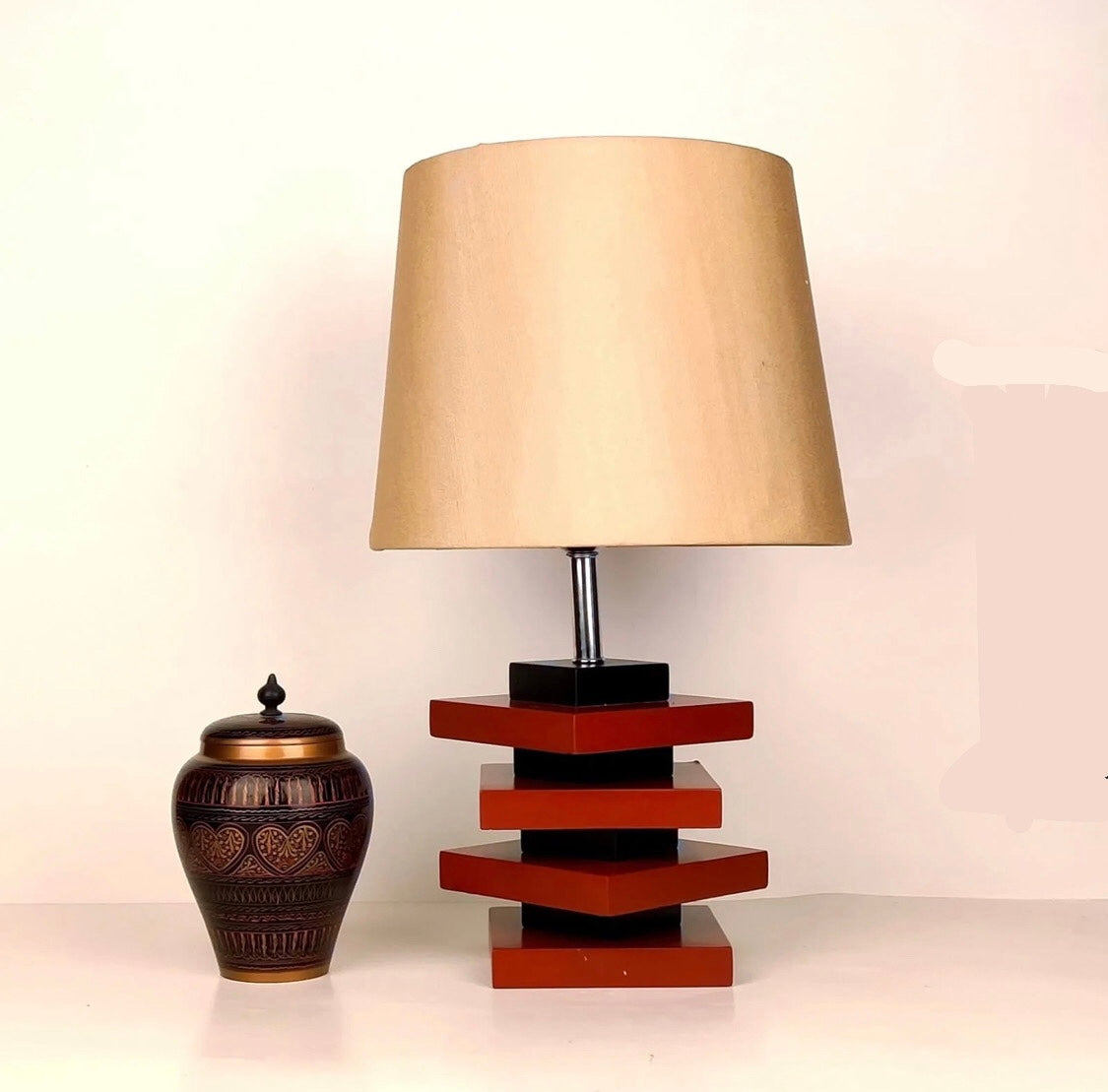 SKU : 002(B)- MaroonWooden Plates Table lamp Pair