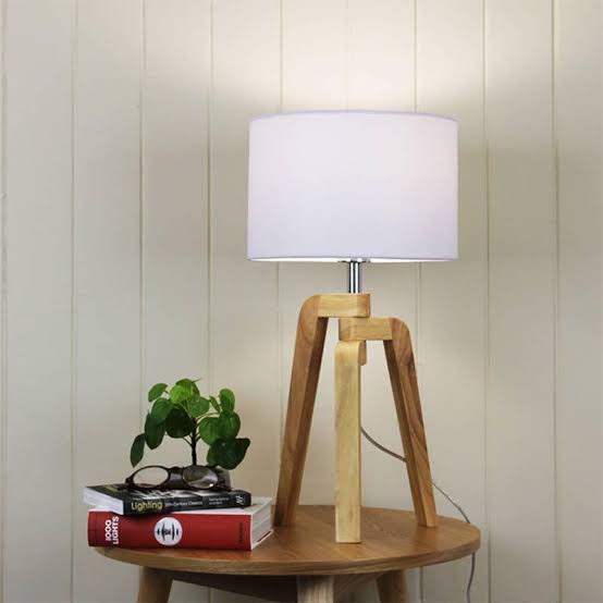 SKU : 016(b) -Wooden Tripod Table lamps (pair)