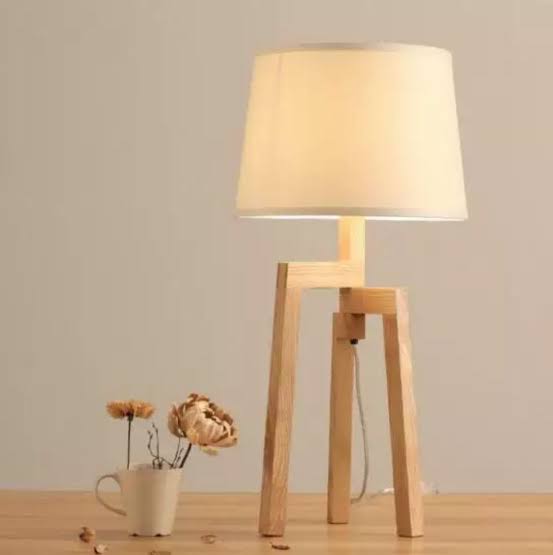 SKU : 016(b) -Wooden Tripod Table lamps (pair)