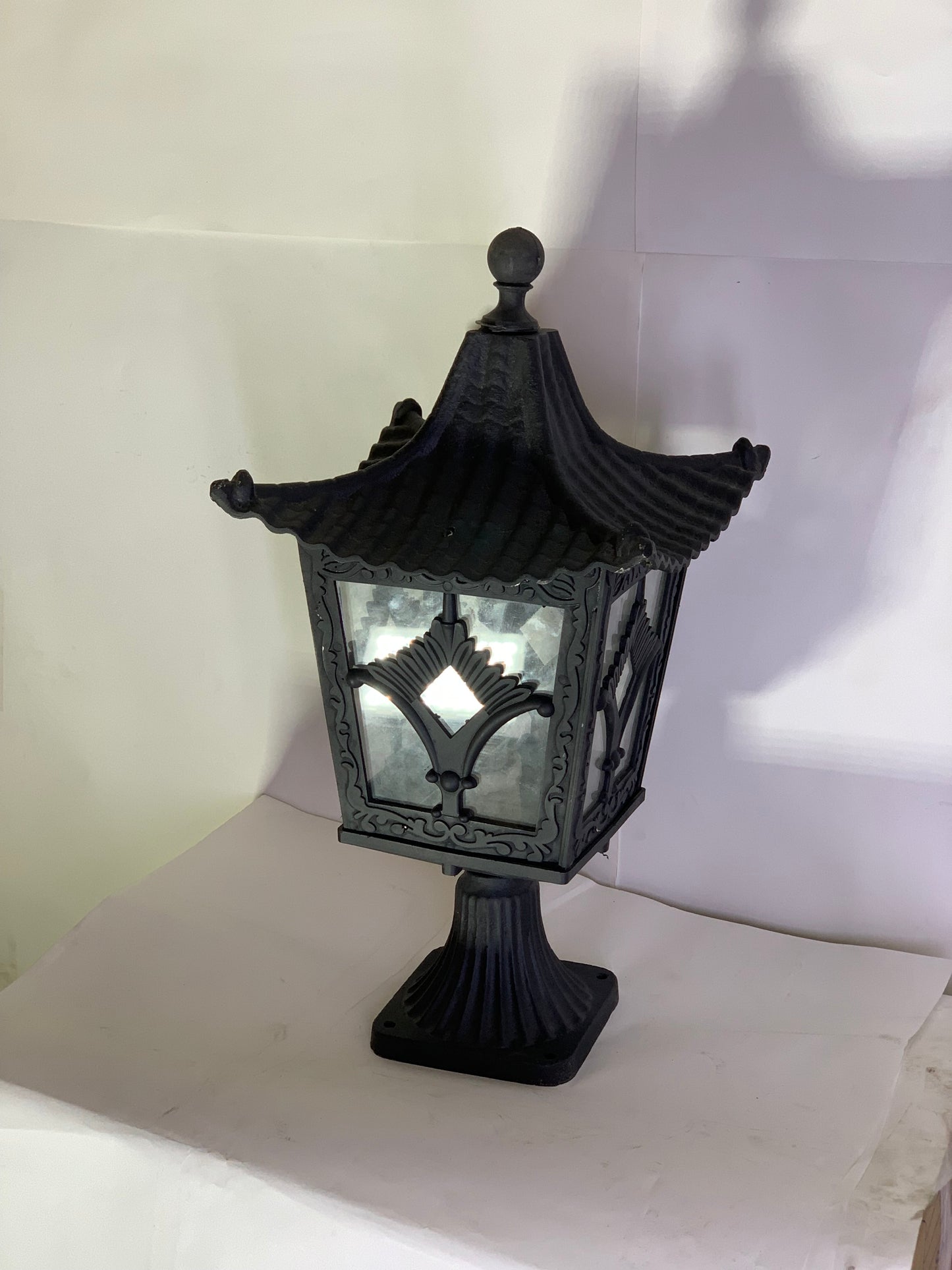 SKU - 211 : Metallic Chinese Style gate Light