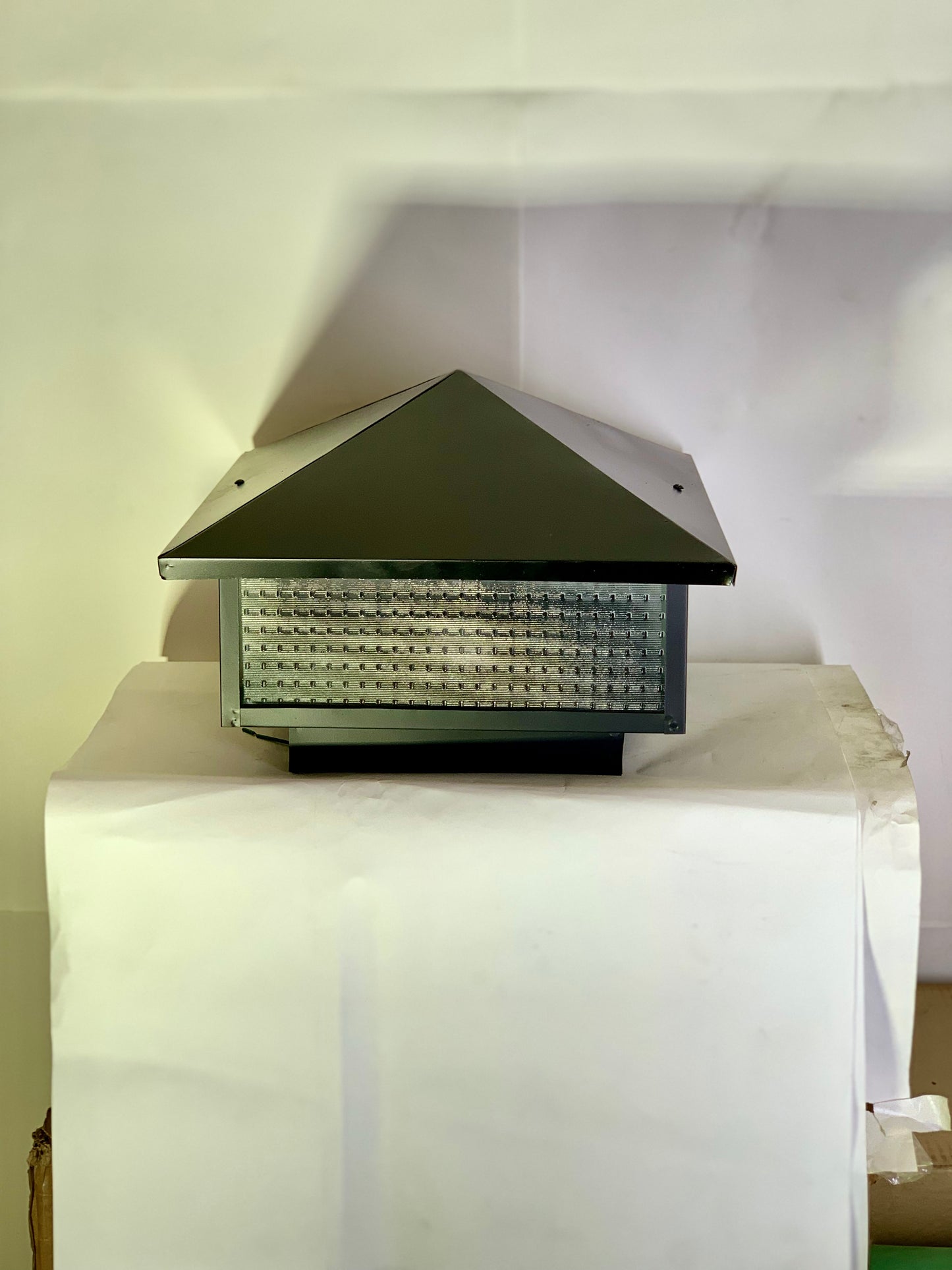 SKU - 204 : Metallic Type gate Light
