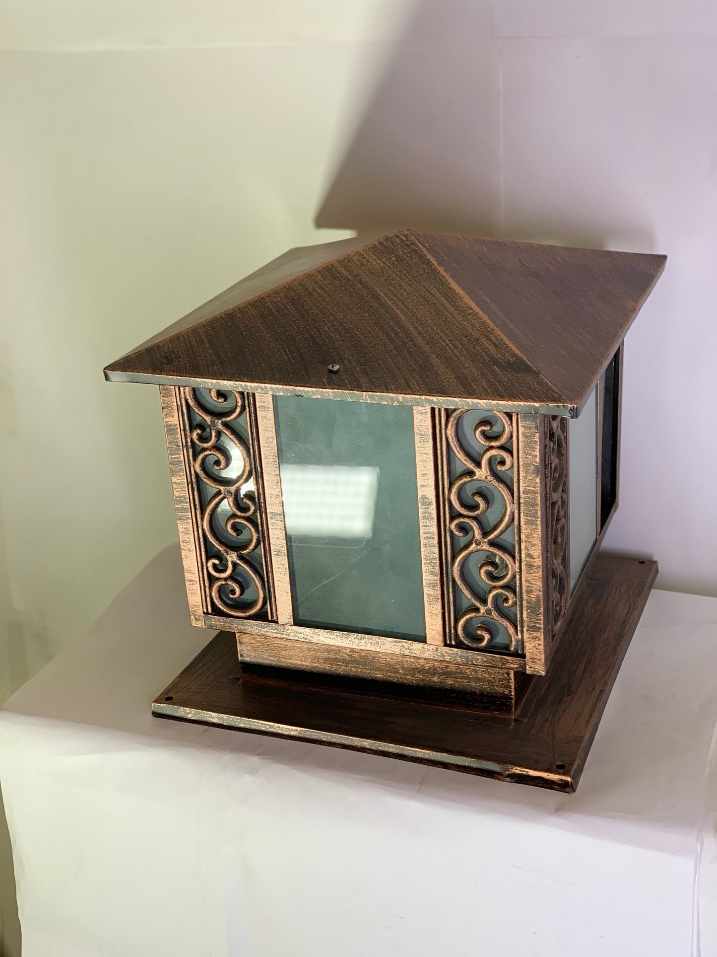 SKU - 207 : Metallic Spanish gate Light