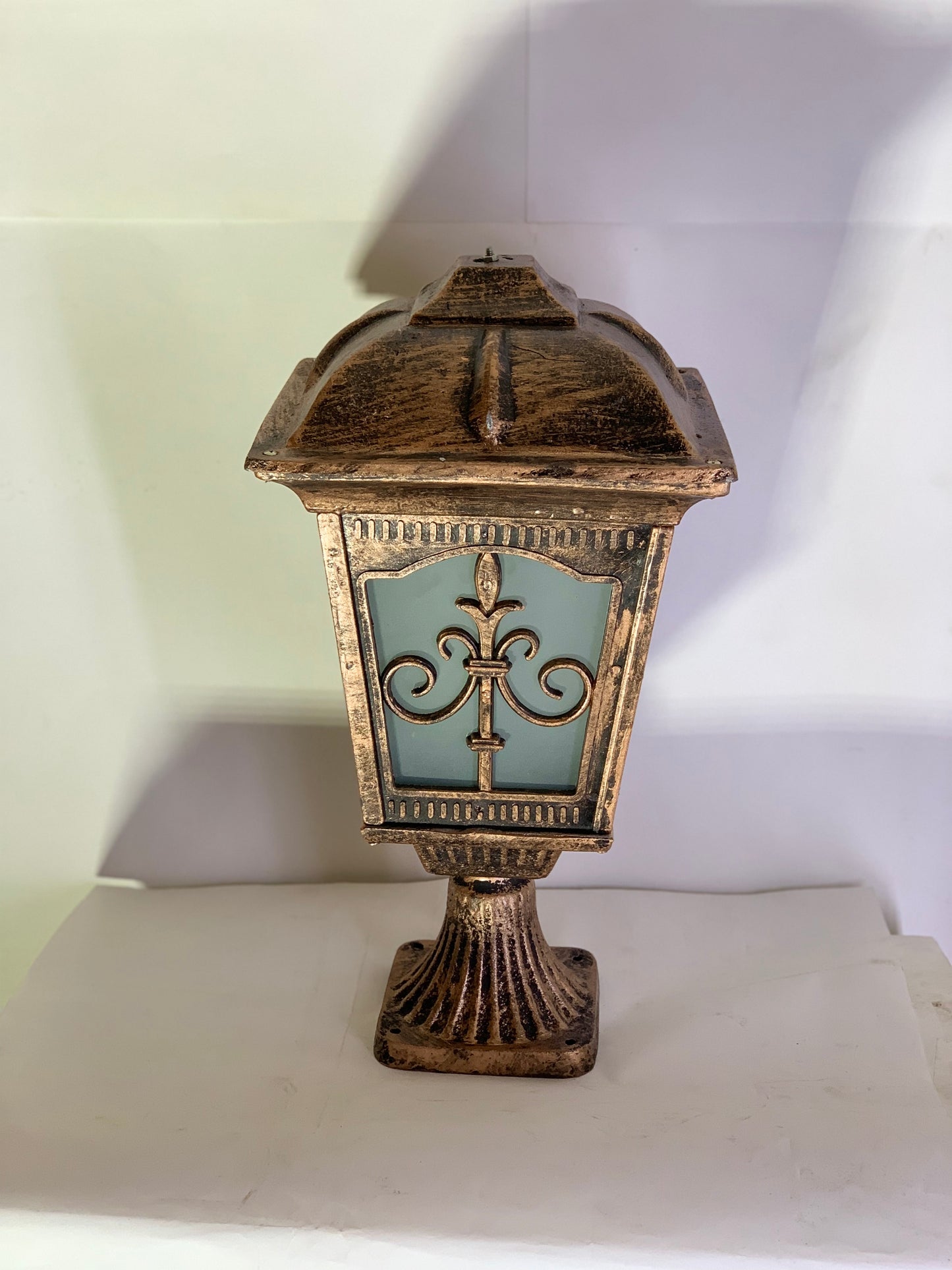 SKU - 209 : Metallic Metro Style gate Light