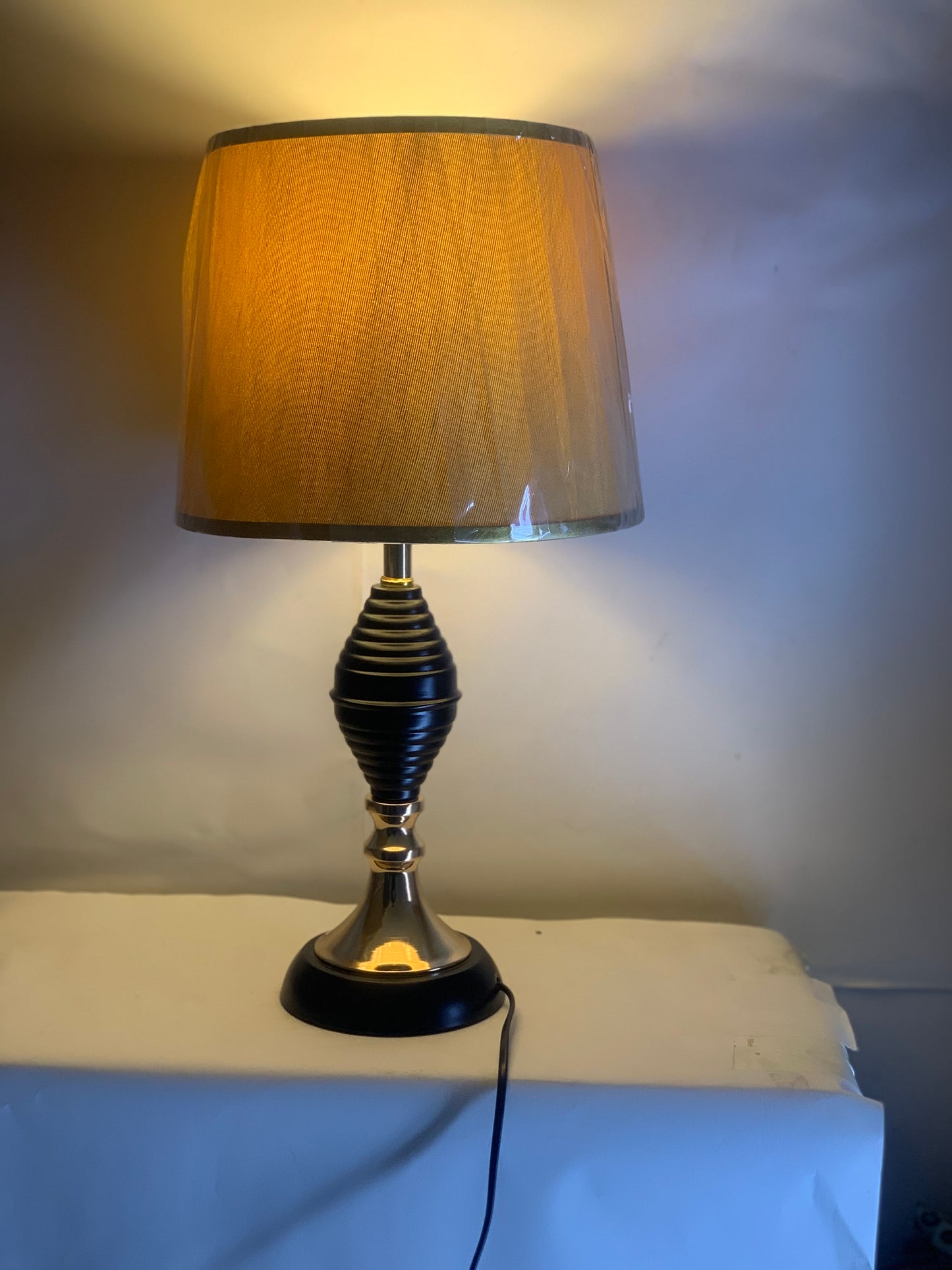 SKU : 025 -Elegant Golden and Black Metallic Table lamps