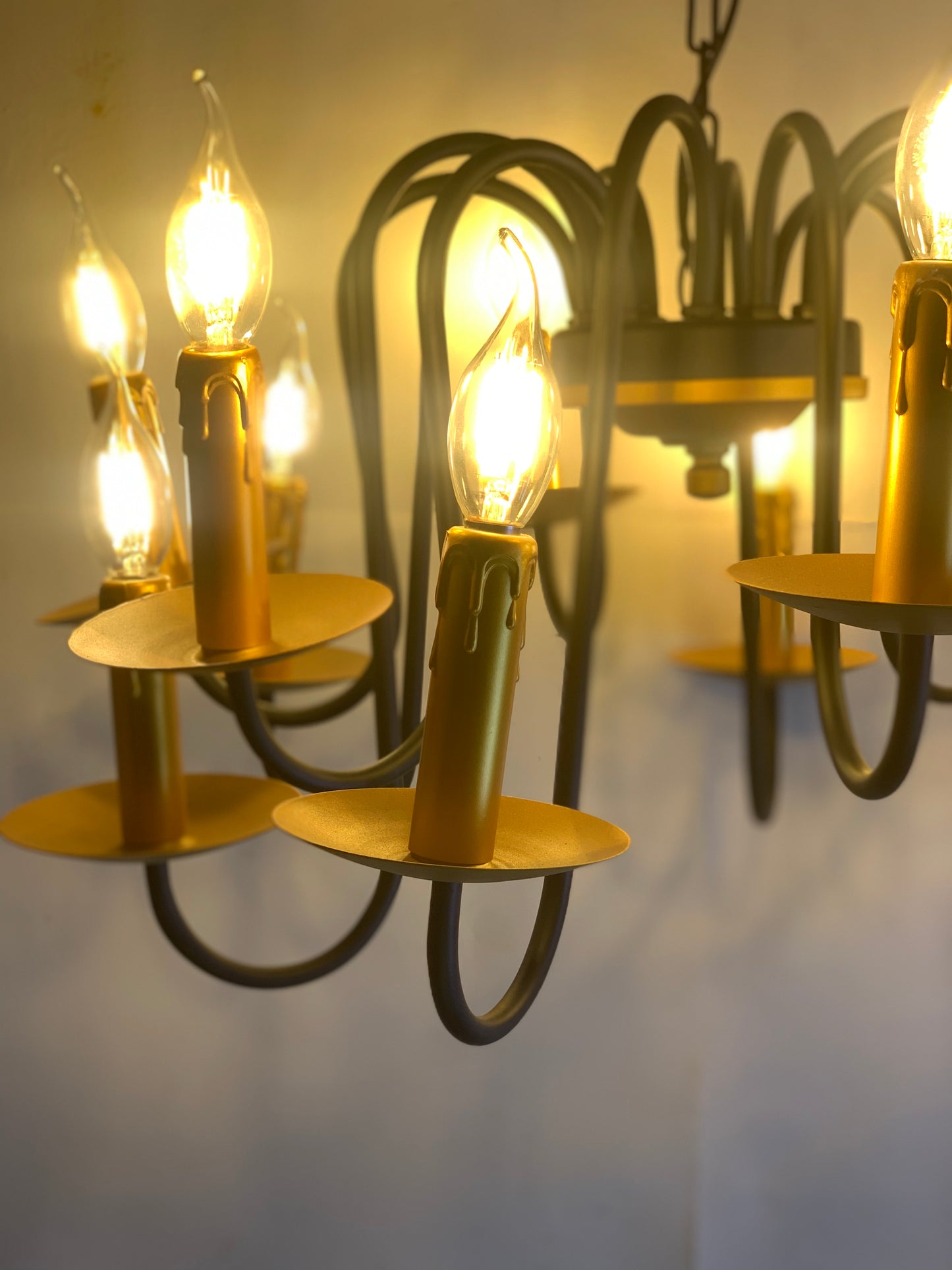 SKU: 341- 12 Light candle Chandelier Metal