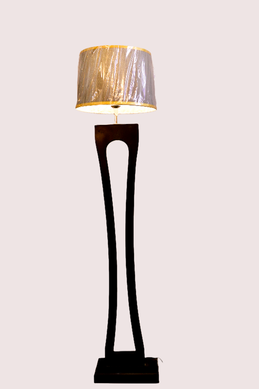 SKU : 106 - Eleven Type Floor lamp