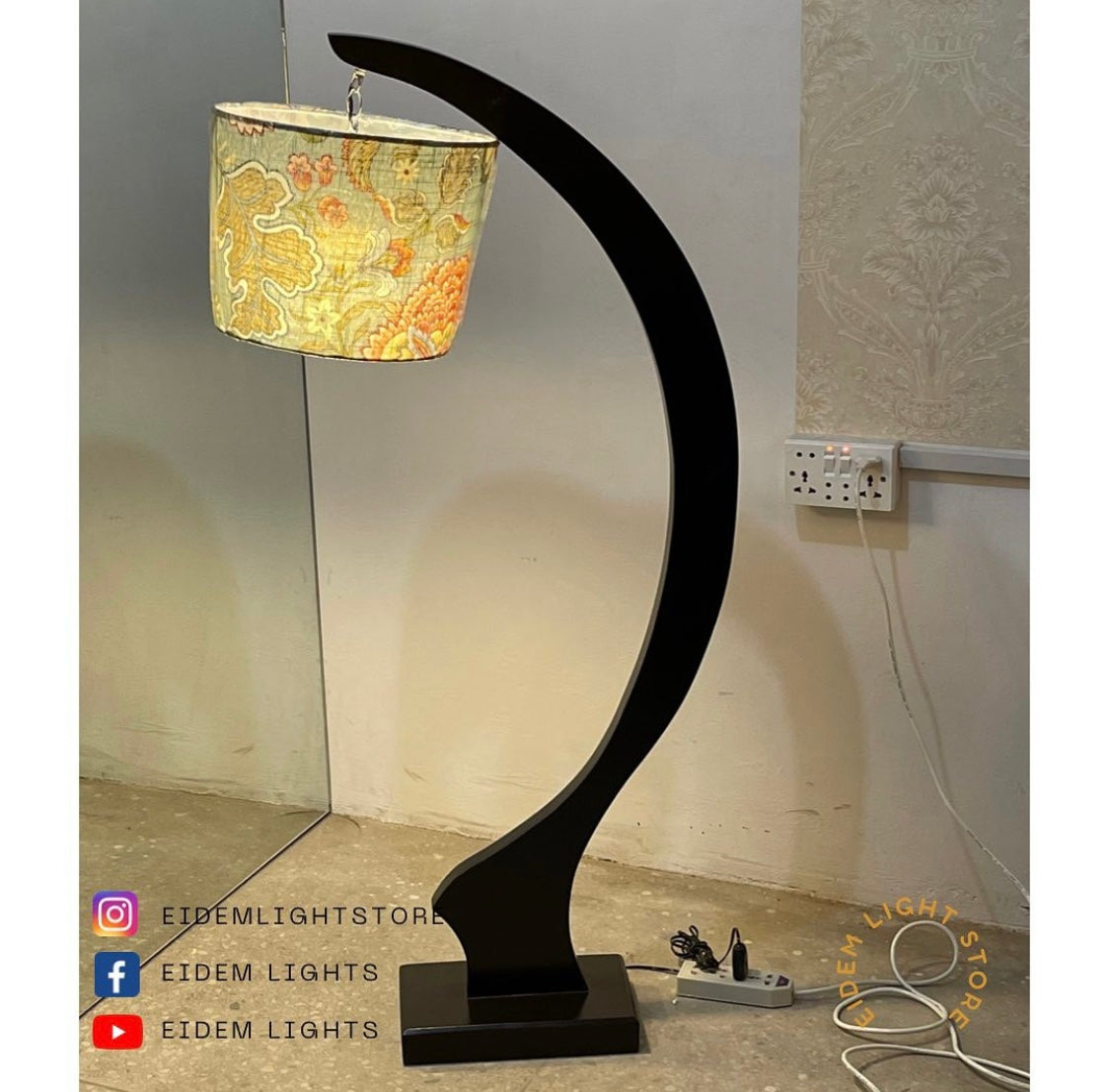 SKU : 146- Moon Floor lamp