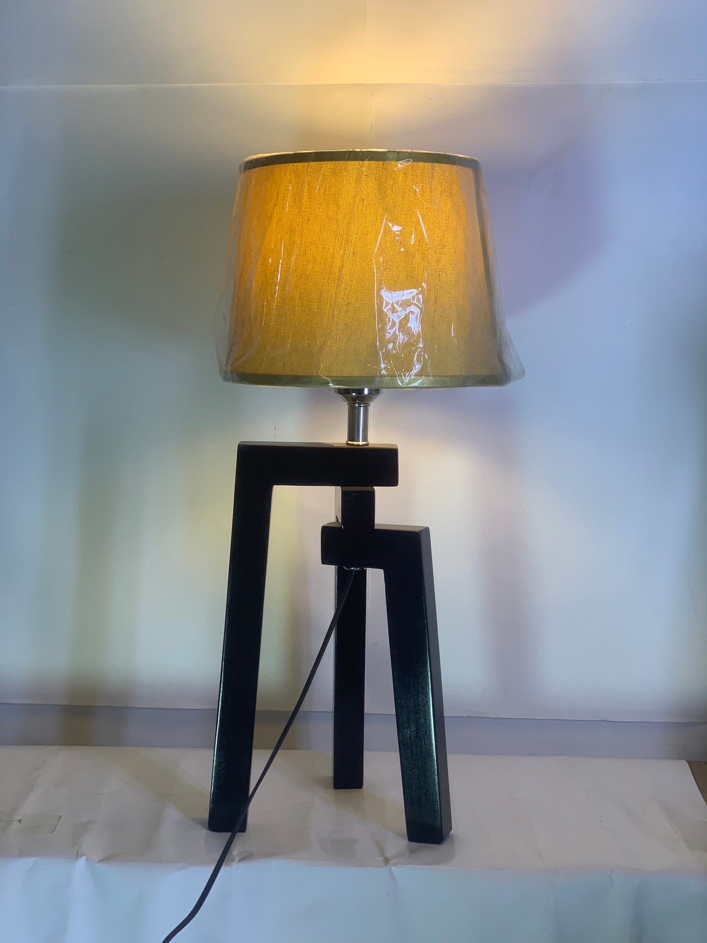 SKU : 016 -Wooden Tripod  Table lamps