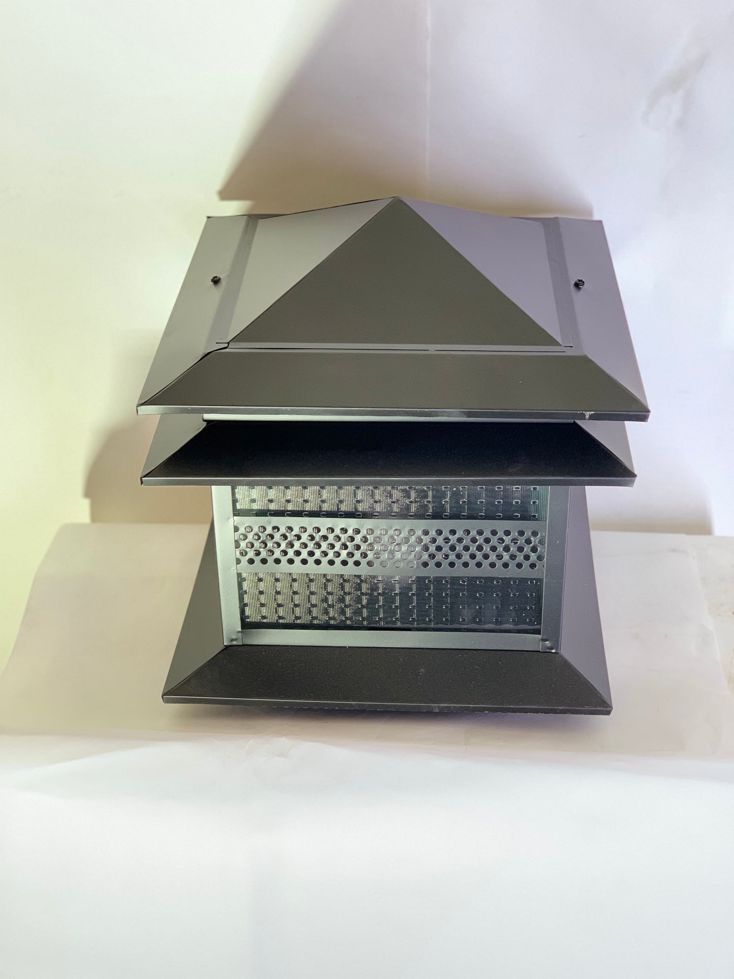 SKU - 200: Metallic Hut shaped Triple Step Gate Light