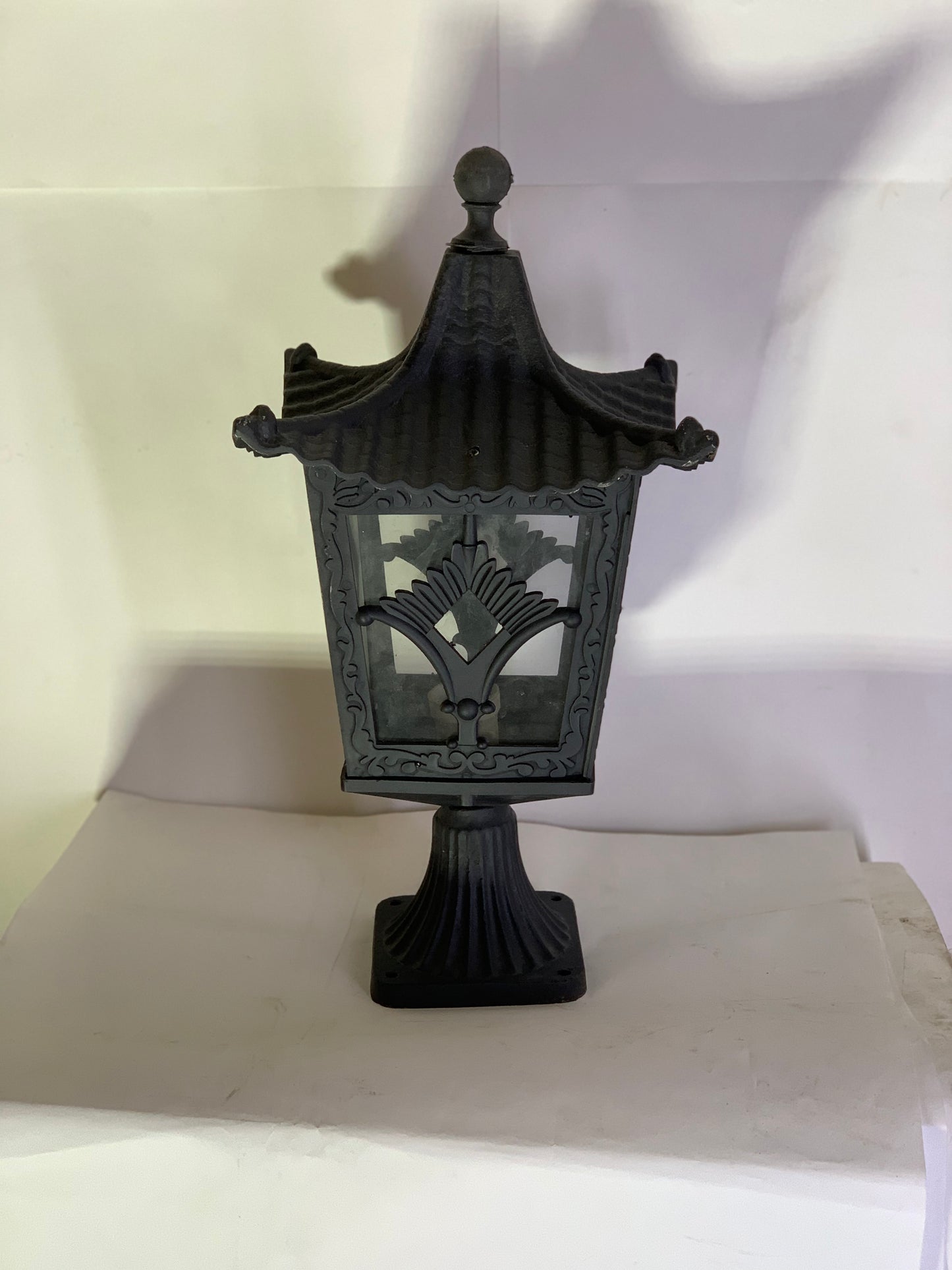 SKU - 211 : Metallic Chinese Style  gate Light